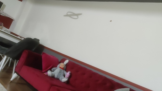 Az önce bu bebek kıpırdadı ?