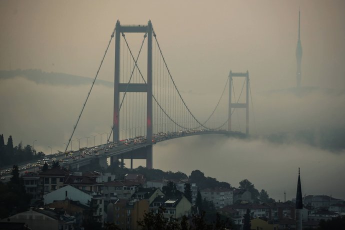 İstanbul güne sisle uyandı, sizin orada havalar nasıl?