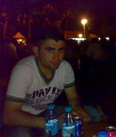 Erkekler de pembe renk kıyafetler giymeli mi?