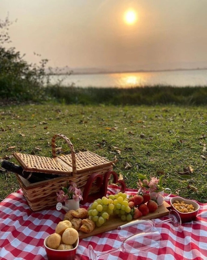Sizce piknik sezonu açıldı mı? En güzel piknik kiminle yapılır🌞?
