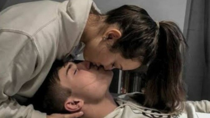 Büyük bir aşk hiç öpmeden yaşanır mı?