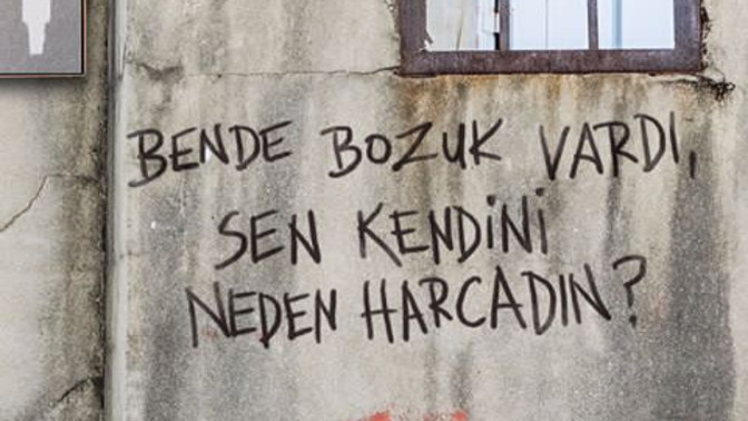 Bende bozuk para vardı. Sen neden kendini Harcadın? Sizce harika bir söz değil mi?