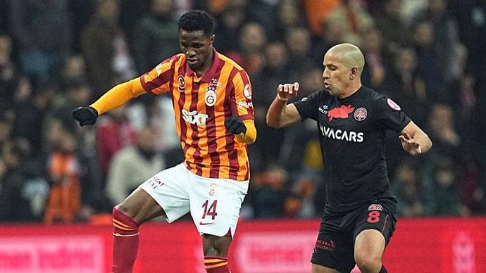 Galatasaray 0 - 2 Fatih Karagümrük. Sarı kırmızılılar kötü bir futbolla kupaya veda etti! Maçı nasıl buldunuz?