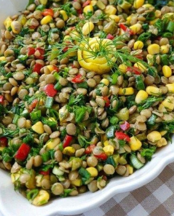 Lezzetler yarışıyor! Şehriye salatası mı, yeşil mercimek salatası mı?