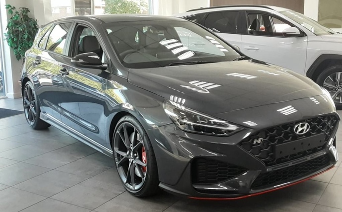 Hangi ön çekişli spor hatchback’i tercih ederdiniz?