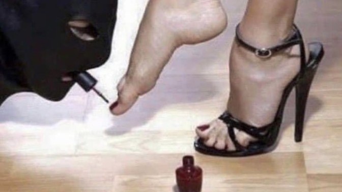 Kadına oje süren erkek aşko kuşko erkek midir?