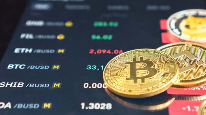 Tarihi rekor! 1 Bitcoin 2 milyon TLyi aştı. Kripto para piyasasının güncel durumunu nasıl yorumluyorsun?