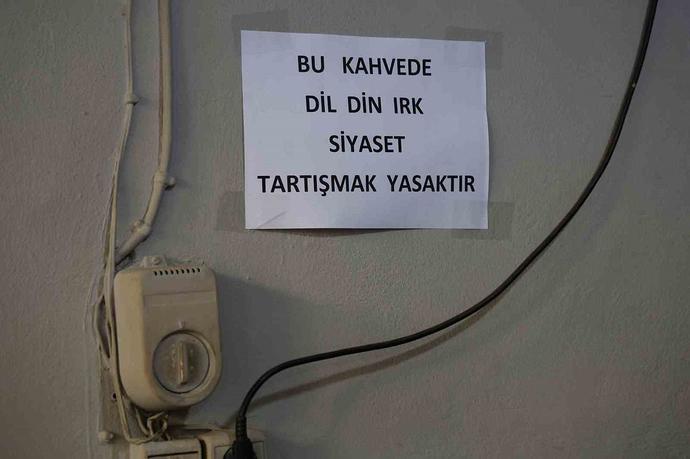 Adanada bir kişi, kahvehanesinde dil/din/ırk/siyaset konuşmayı yasakladı. Bu kural tartışmaları önlemekte yeterli olur mu?