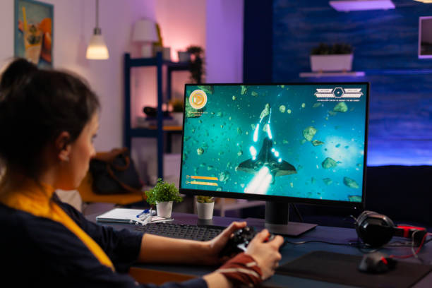 Yaşlı ama genç kalmayı başaran ninenizle veya dedenizle gaming yapmak eğlenceli olur mu?