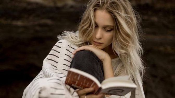 Okurken sıkıldığın bir kitap yarıda bırakılmalı mı?
