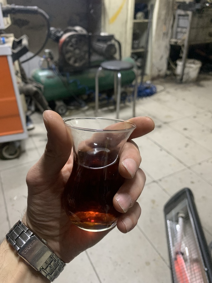 İnce belli bardakta çayın tadı daha mı güzel?