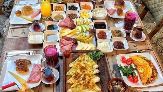 Pazar kahvaltılarının vazgeçilmezi nelerdir?