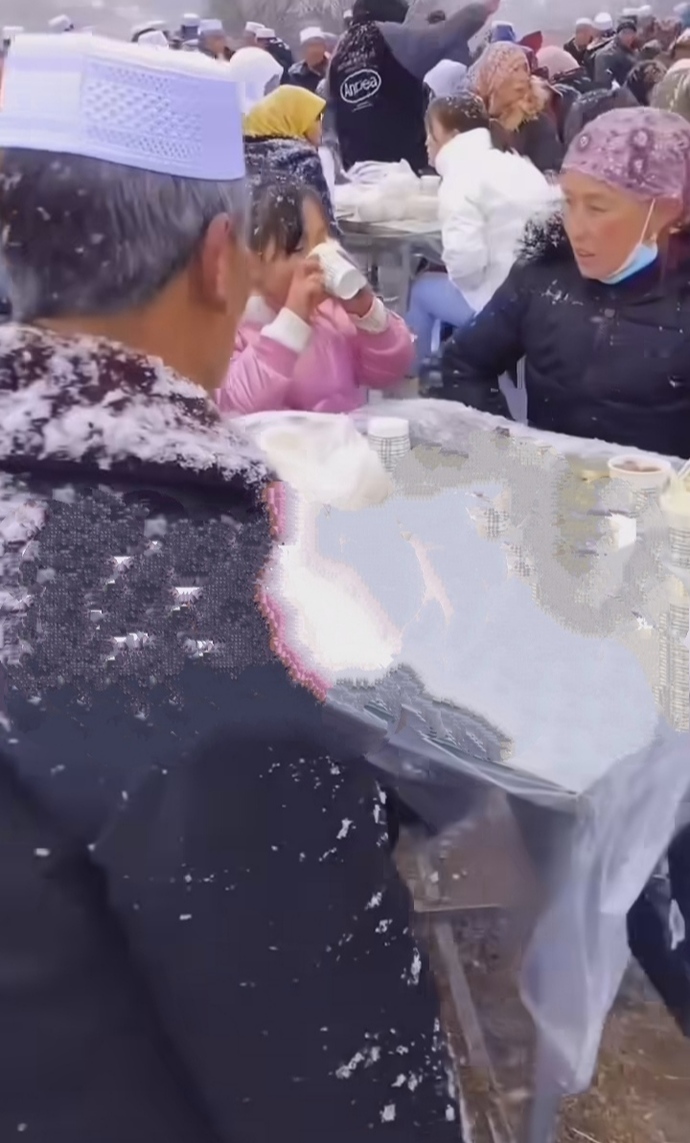 Sevdiğiniz kış günü ben kır düğünü istiyorum  diye tuttursa tepkiniz ne olur?