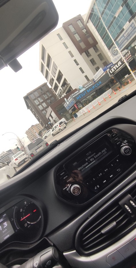 Gününüze hangi şarkı eşlik ediyor?