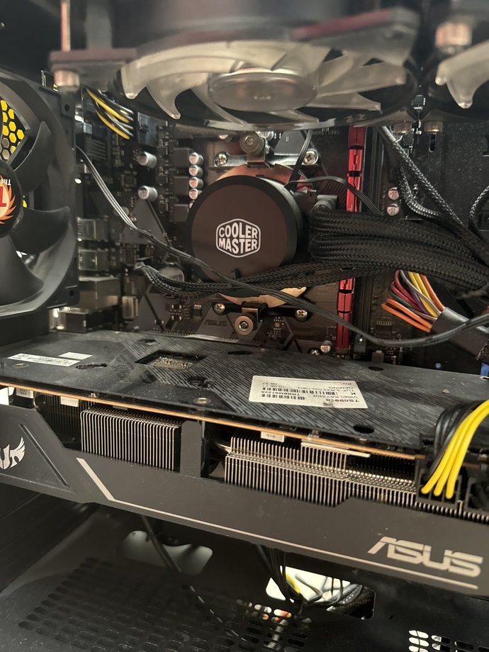 M2 ssd nerede göremedim ama?