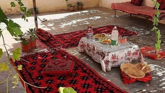 Şöyle bir yerde benimle birlikte ne yemek isterdin?