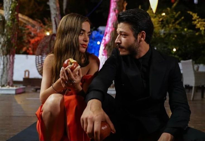 Kadına bak kocasının kumalarıyla eğleniyor hddjs