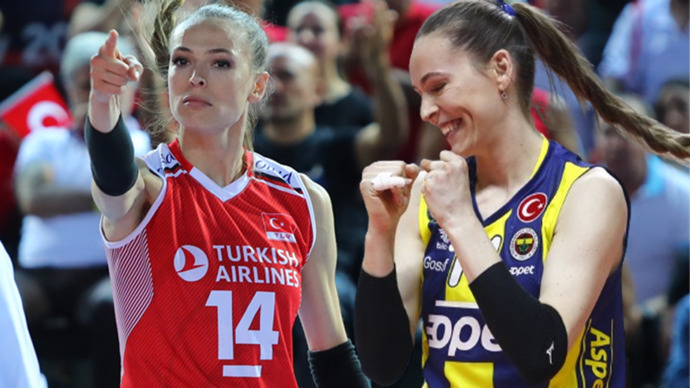 Fenerbahçe 8 Mart Dünya Kadınlar Gününde Eda Erdem heykelinin açılışını gerçekleştirdi. Türk kadınının gururu diyebilir miyiz?