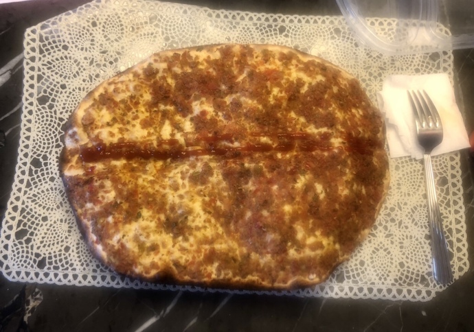 Lahmacuna ketçap sıkılır mı, sıkar mısın😜?