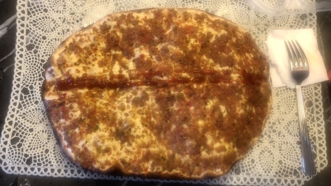 Lahmacuna ketçap sıkılır mı, sıkar mısın😜?