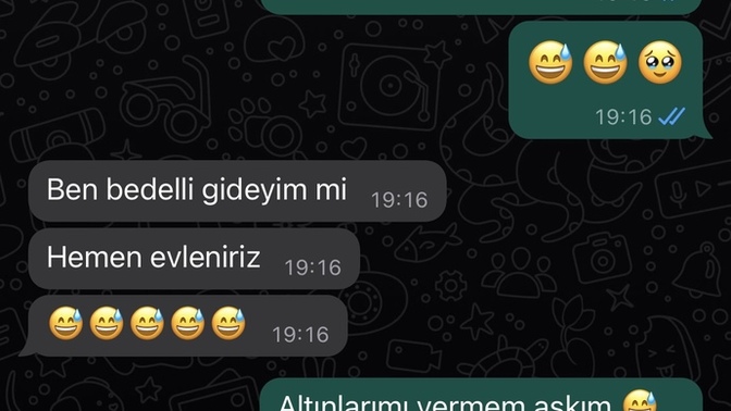 Siz olsanız sözlünüzün bedelli askerlik ücreti için düğünde takılan altınları verir misiniz?