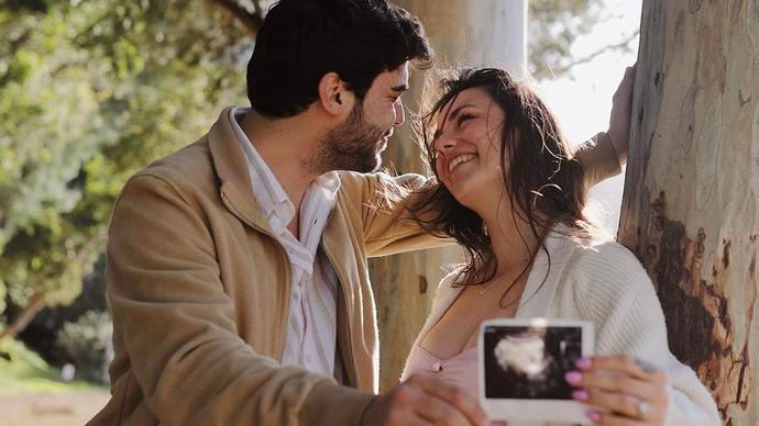 Dilan Telkök ve Berkay Hardal çifti bebek beklediklerini açıkladı. Ünlü çiftlerden gelen bebek haberleri sizi de mutlu ediyor mu?