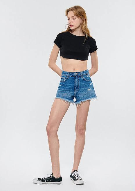 Yazın en moda kıyafet hangisi sence?