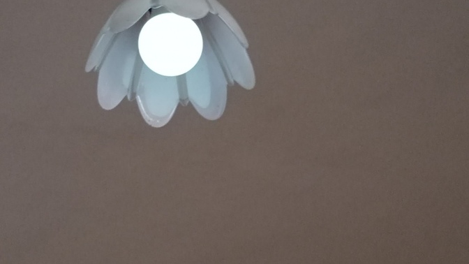 Ampulün kapalıyken böyle olması normal mi?