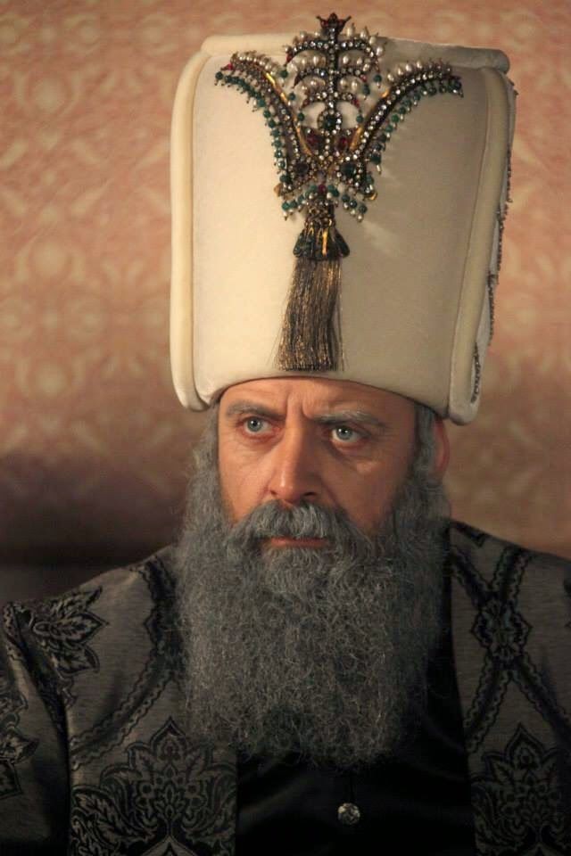 Hangi ünlüyle tanışmak isterdiniz?