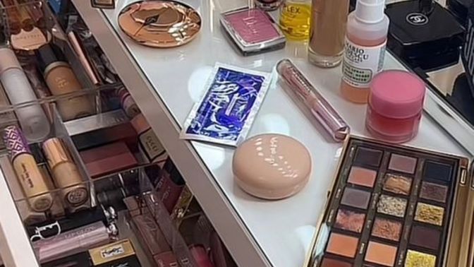 Hediye olarak makyaj malzemesine 1500 TL vermek değer mi?