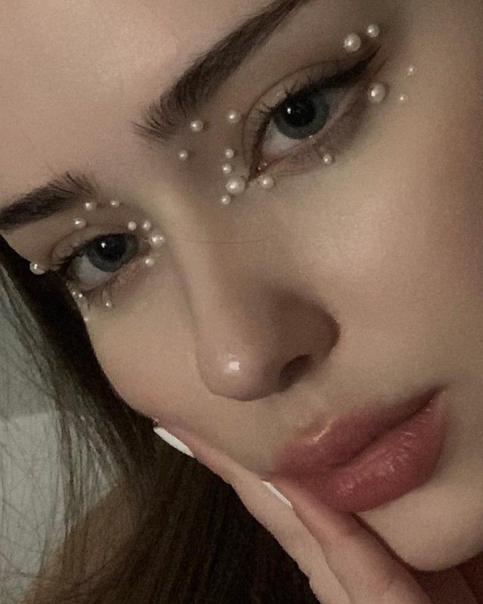 Yüz taşları günlük olarak kullanılabilir mi sizce yoksa çok mu abartılı 🤭?