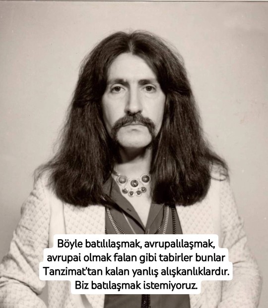 İnsanların modernleşme uğruna geleneklerinden ve kültürlerinden vazgeçmesi hakkında ne düşünüyorsunuz?