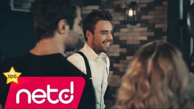 Sizce , Kadınlar hoşlandığı bir erkeği kendine aşık ede bilir mi?