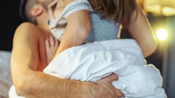 Cinsel ilişkiye girmek için sürekli insan uykudan uyandırılır mı?