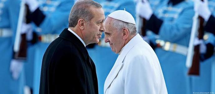 Din değiştirmeyi düşünmek?