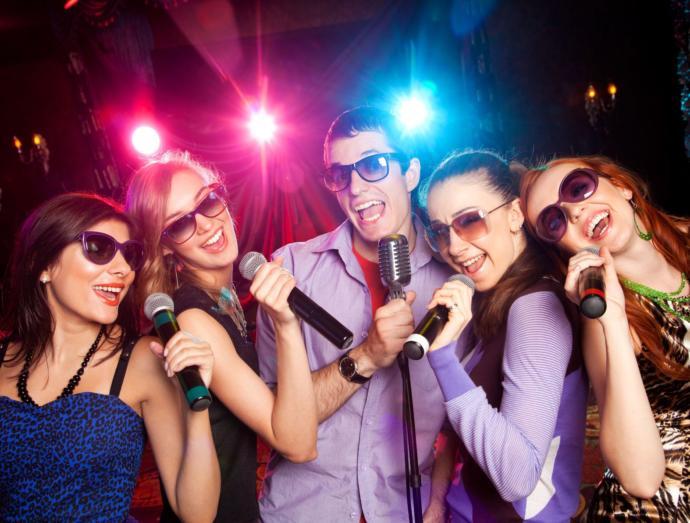 Karaoke yarışması yapılsa hangi şarkıyı söylemek isterdin?