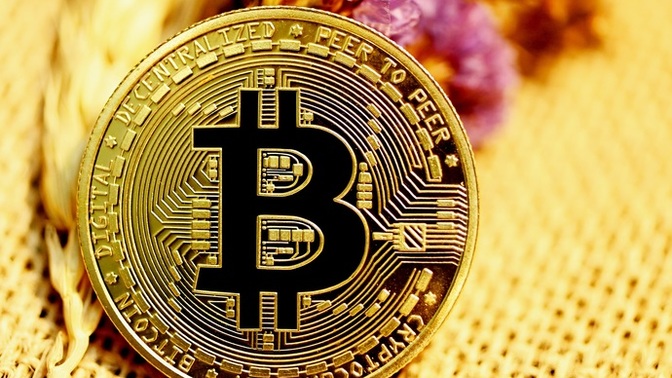 Bitcoin 69.990 dolar ile tüm zamanların rekorunu kırdı. Yatırımlarınız arasında Bitcoin var mı?