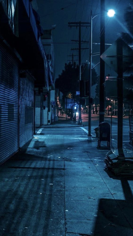 Geceleri ıssız bir sokakta yürümek sizi tedirgin eder mi?