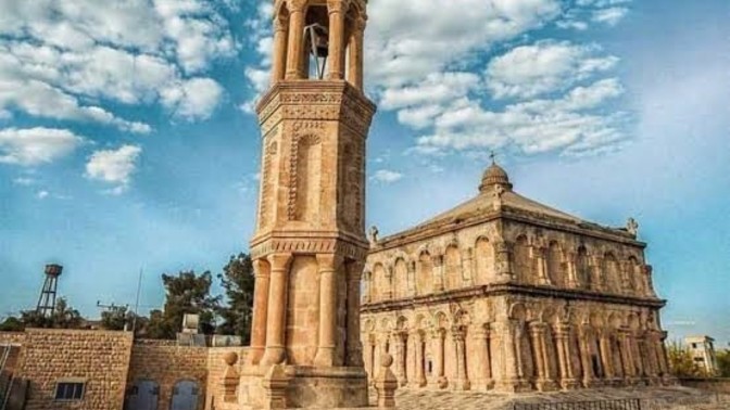 Burada Süryani arkadaşlar da var mı?