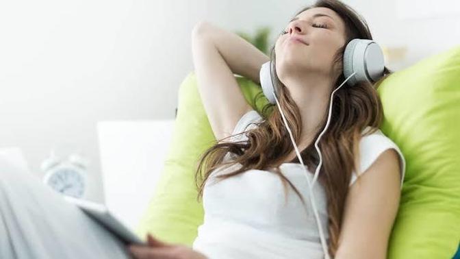Düzenli müzik dinler misin?