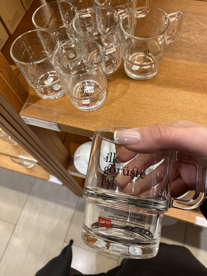 İlk görüşte aşk olur mu?