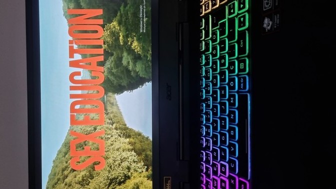 Cinsel içerikli dizileri sever misiniz?