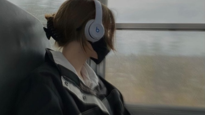 Yolculuk yaparken müzik dinler misin?