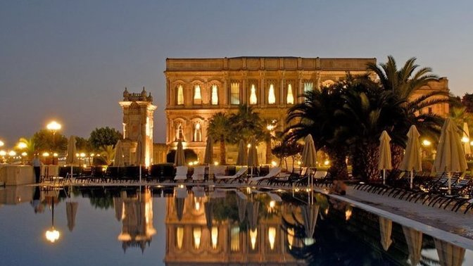Çırağan Sarayı'nda kiş başı iftar yemeği 4.100 TL olarak belirlendi. İftar yemeği için en fazla ne kadar ödersin?