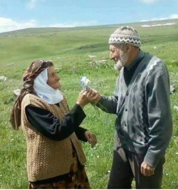 Hayatın boyunca birine bağlı kalmak eziyet mi yoksa meziyet mi?