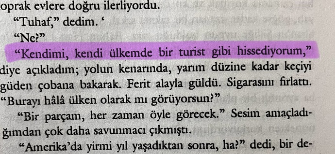 Kitap okuyor musunuz, kitaplarla aranız nasıl?