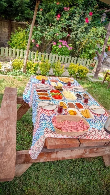 Yarın Ramazan! Son kahvaltınızı evde mi, dışarıda mı yapacaksınız?