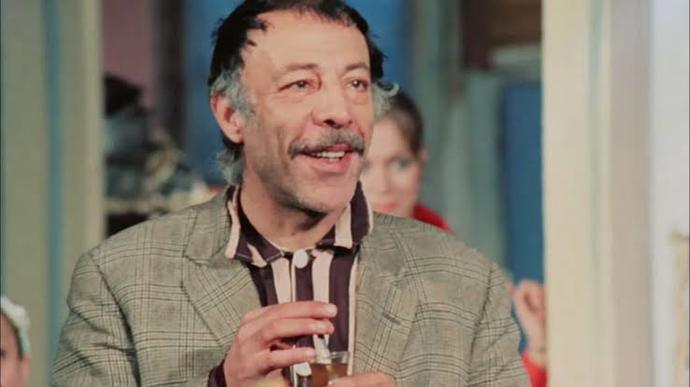 Yeşilçamda en iyi baba rolünü hangi rahmetli oynamıştır?