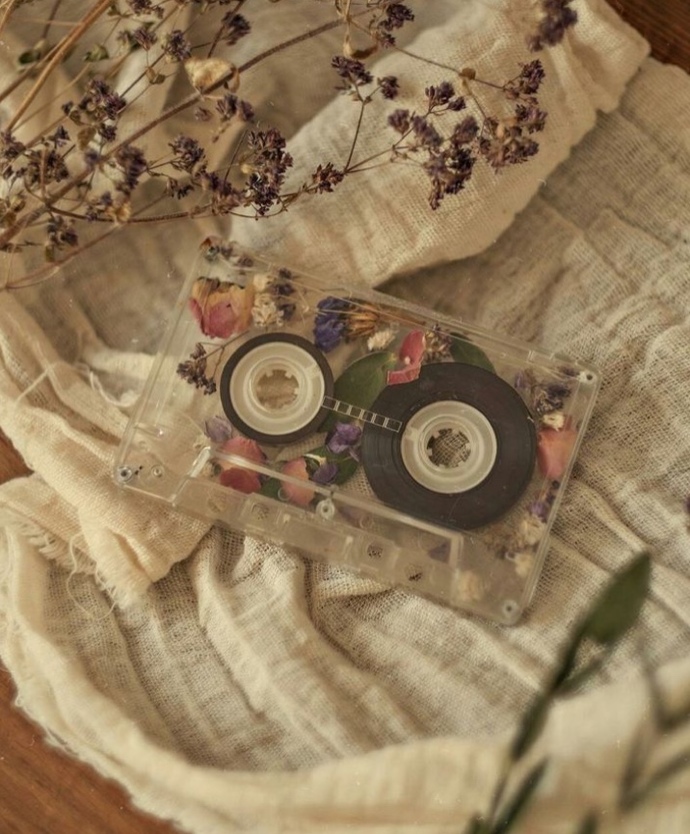 Kaset şarkılarınız var mı?