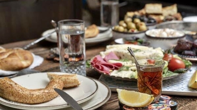 Sahurda kahvaltılık mı tercih ediyorsunuz, yemek mi?